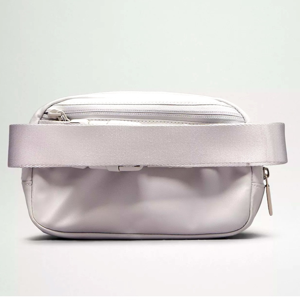 NWT LULULEMON 1L EVERYWHERE BELT BAG SILVER DROP w VAPOR PURPLE BLUE GREEN LOGO - Picture 5 of 6